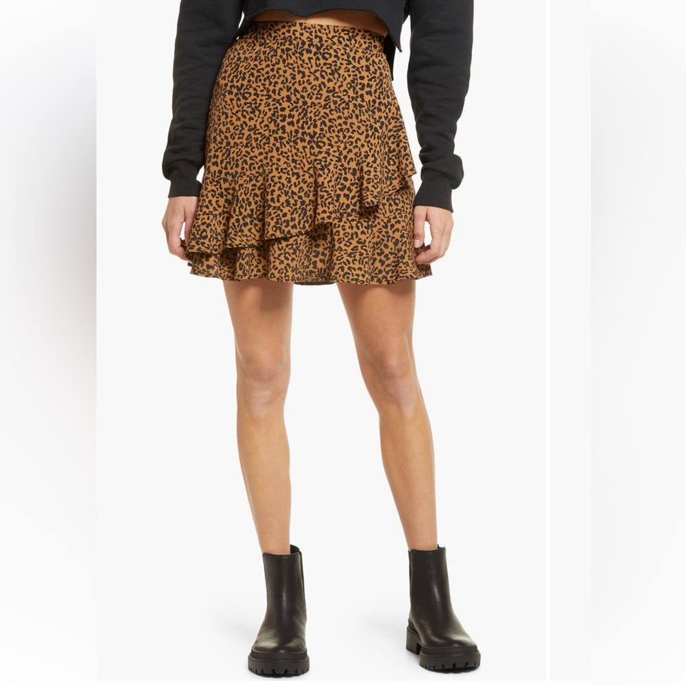 La La Land Creative Co Leopard Ruffle Mini Skirt size medium